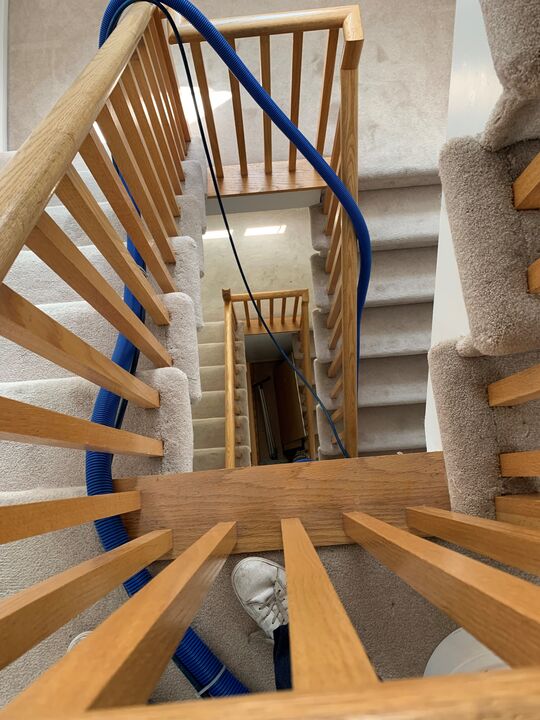 Home cleaning services by Canadian Carpet Cleaning