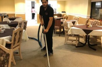 Carpet steam cleaning services from Canadian Carpet Cleaning